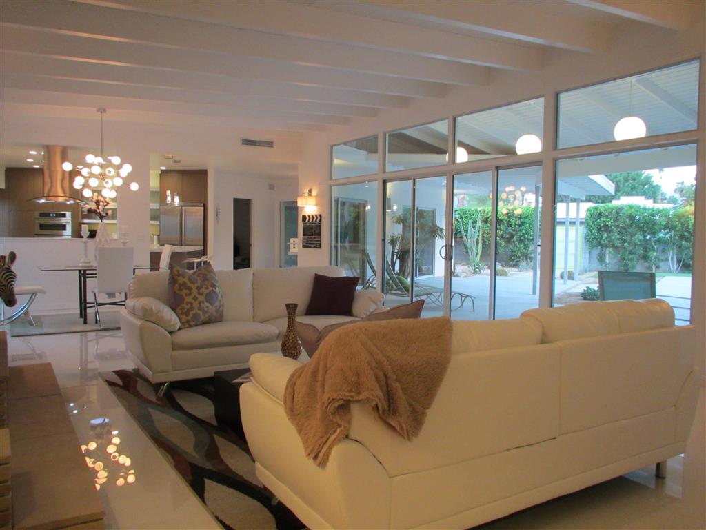 SL920 Living Room 3